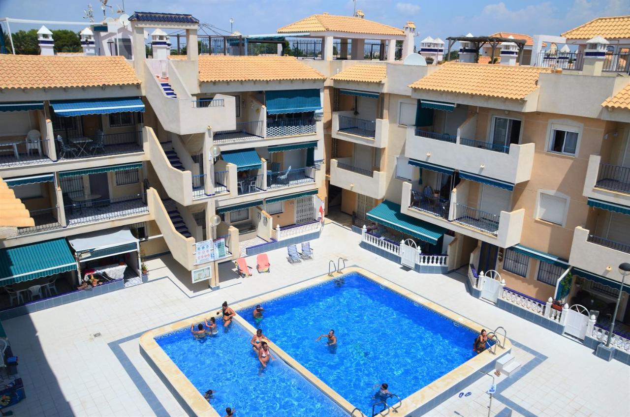 Naufragos Beach Apartment Torrevieja Buitenkant foto