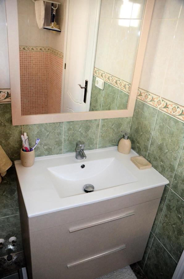 Naufragos Beach Apartment Torrevieja Buitenkant foto